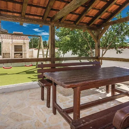 Five-bedroom In Zadar