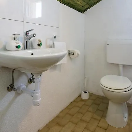 7 Bedroom Gorgeous In