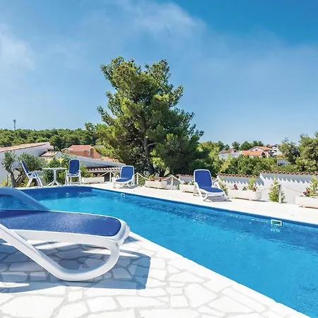 7 Bedroom Gorgeous In Holiday home Zadar