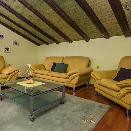 Holiday home 7 Bedroom Gorgeous In Zadar