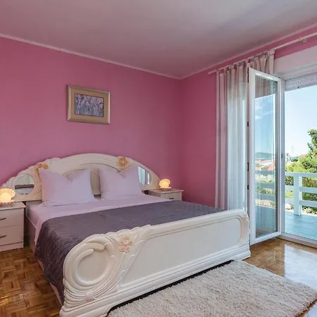 7 Bedroom Gorgeous In
