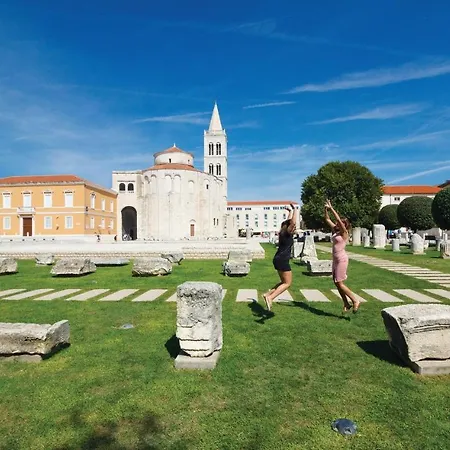 7 Bedroom Gorgeous In Holiday home Zadar