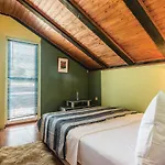 Five-bedroom In *
