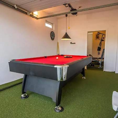 Five-bedroom In 자다르