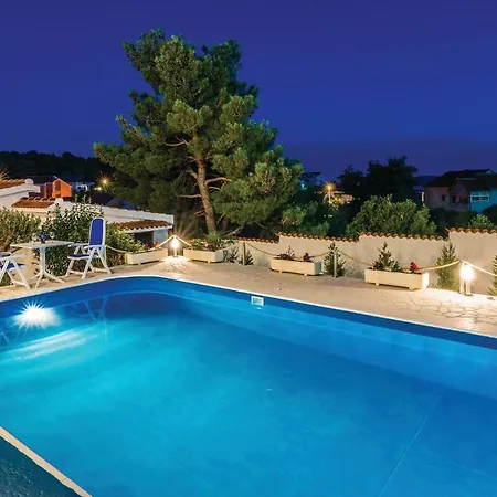 Σπίτι διακοπών Five-bedroom In