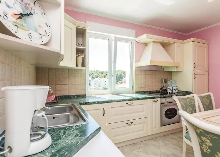 Holiday home Five-bedroom In *